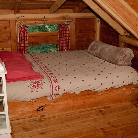 Cabane Perchee Dans Les Arbres Saint-Hilaire-en-Morvan ภายนอก รูปภาพ