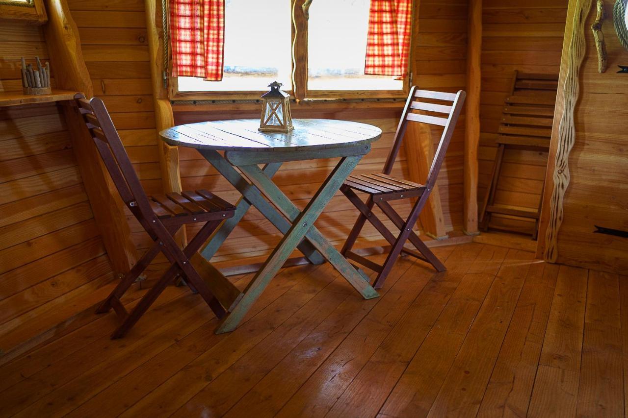 Cabane Perchee Dans Les Arbres Saint-Hilaire-en-Morvan ภายนอก รูปภาพ
